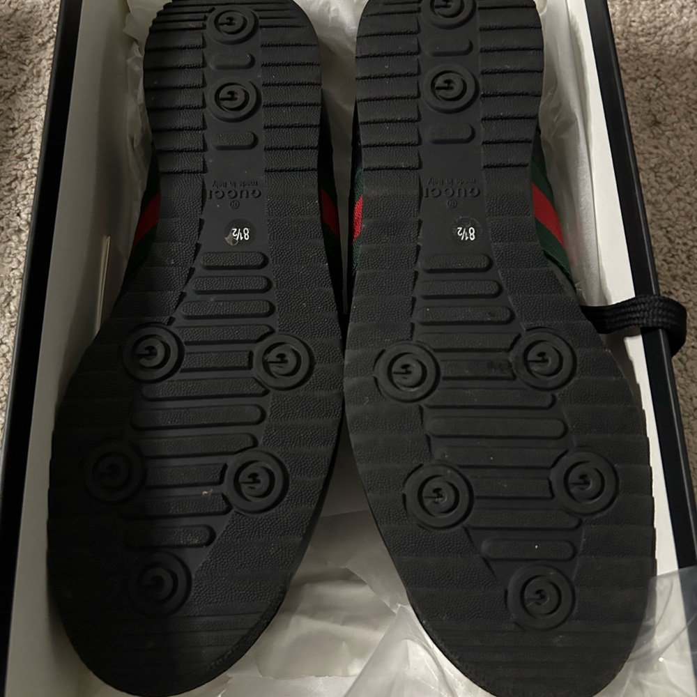 Gucci Men's Black Sneakers with Signature Stripes - Picture 7 of 8
